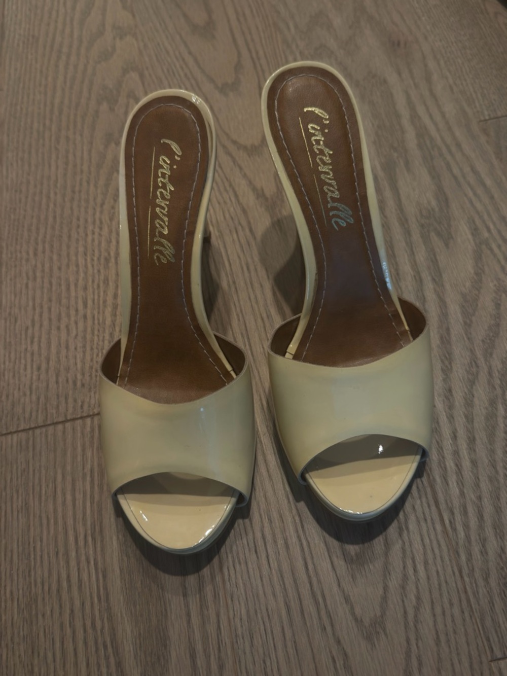 L'INTERVALLE Cream Patent leather Open-Toe Mules